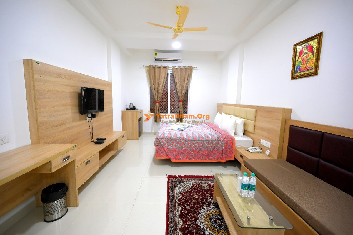 Seth Murlidhar Mansinghka Seva Sadan - Vrindavan 3 Bed Room View