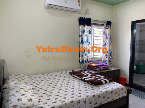 Pithapuram Sri Datta Ananda Nilayam Room view 3