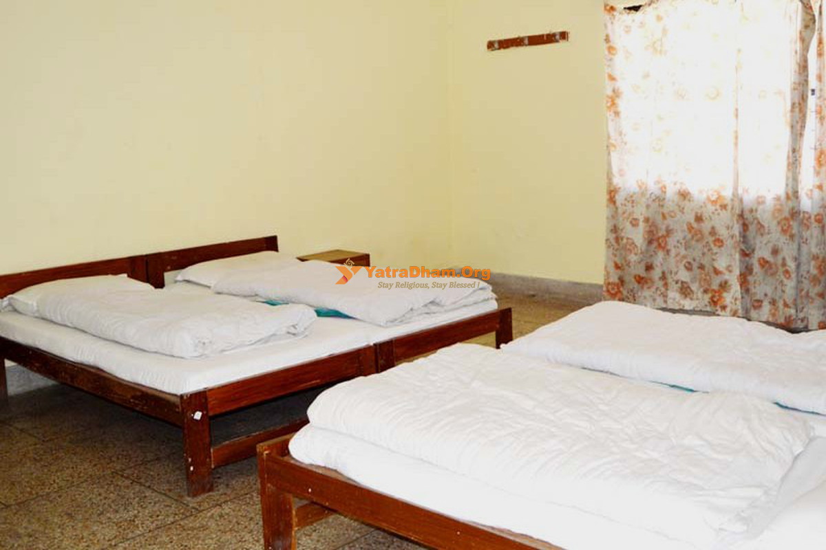 Rishilok Guest House (GMVN) Rishikesh 4 Bed Family Room