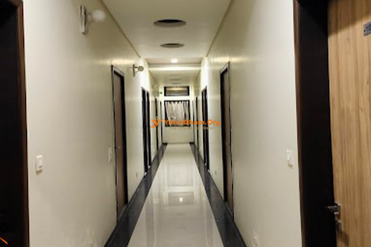 Hotel Sai Palace Ambajogai Lobby