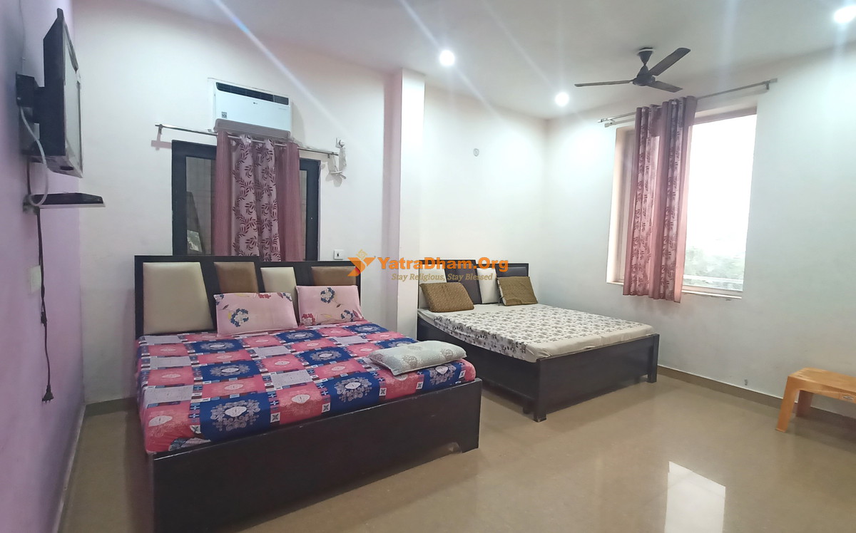 Jagannath Dham Guest House Vrindavan 4 Bed Room