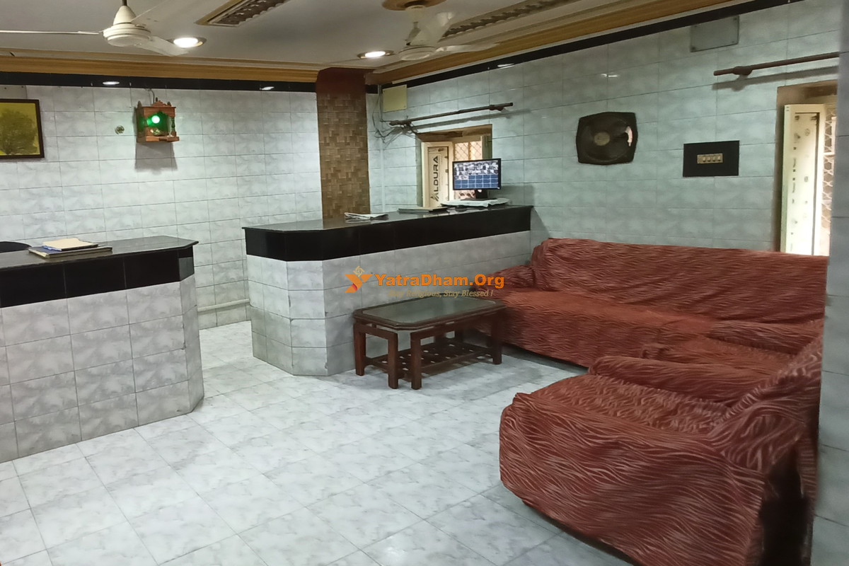 Shanti Guest House Varanasi Seating Area