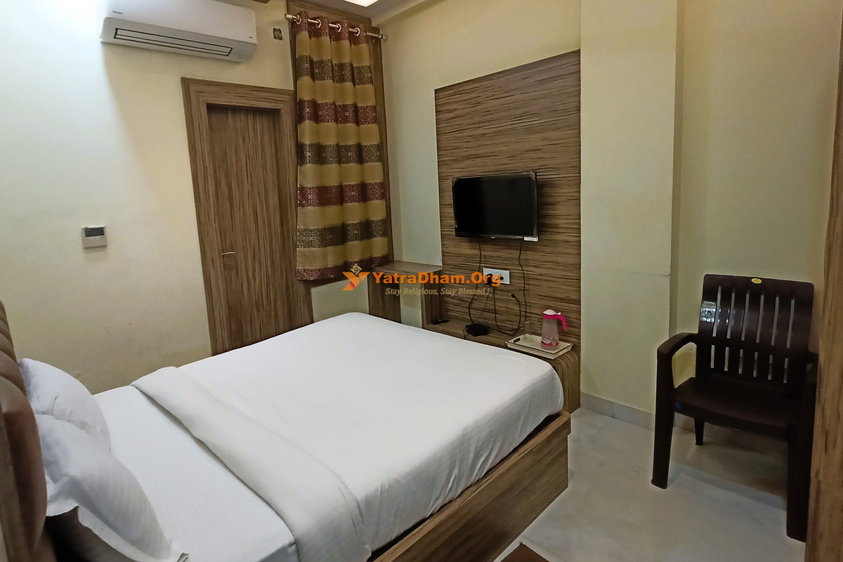 Hotel Nandini Palace Varanasi 2 Bed Room