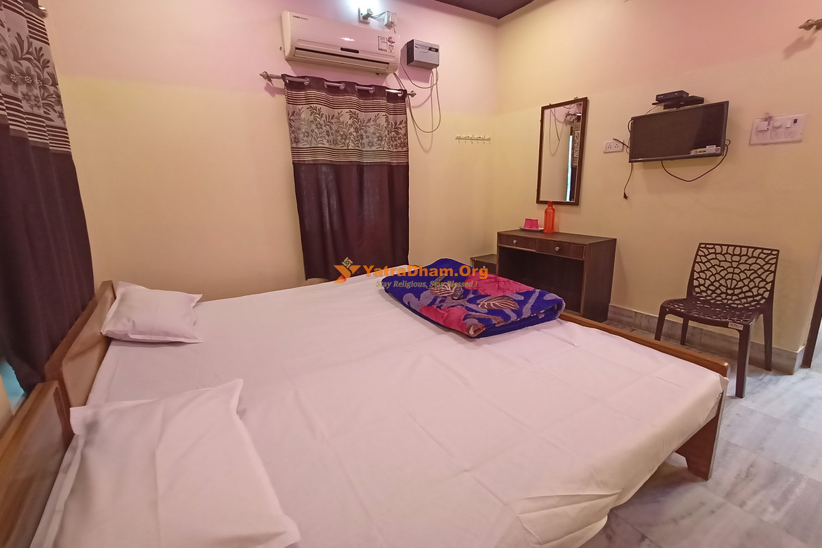 Kashi Stay Guest House Varanasi 2 Bed Room