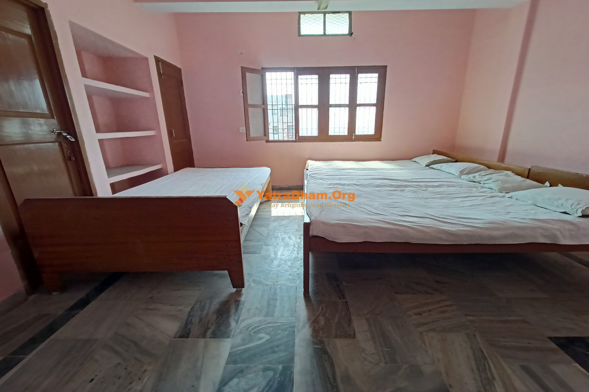Shri Sanatan Gaudiya Math (Building 1) Varanasi 5 Bed Room