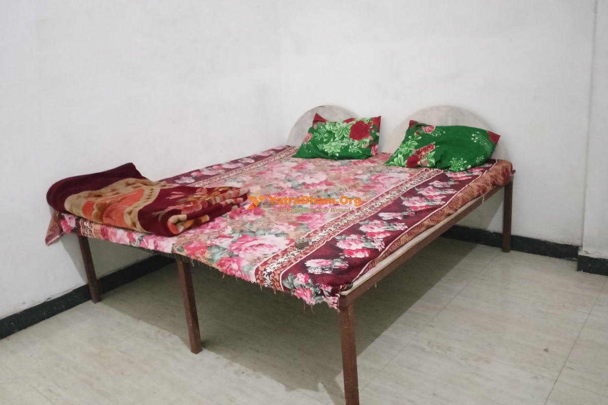 Shanti Gangadhar Ashram Vindhyachal Room View