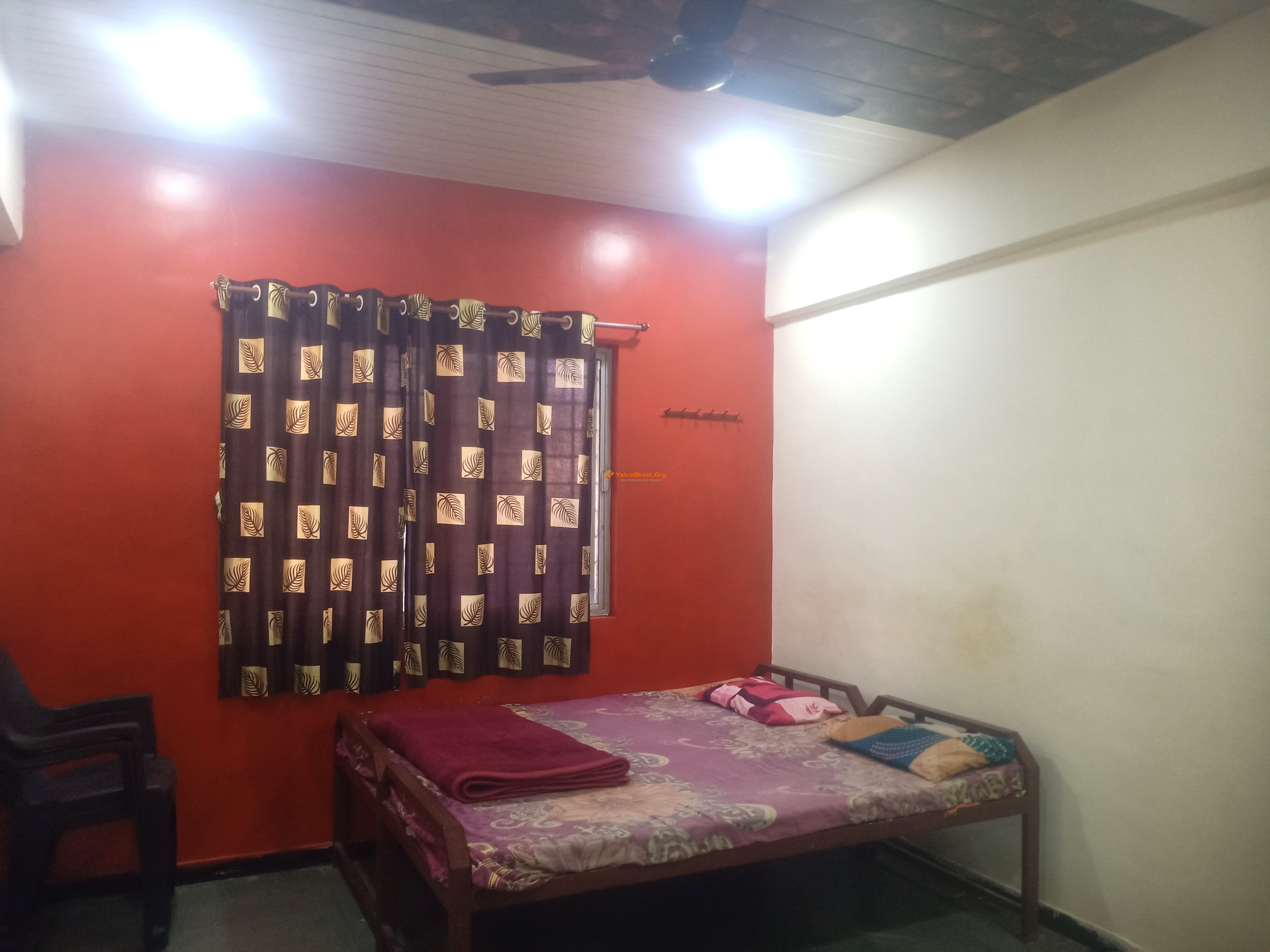 Shree Kshatriya Aahir Shimpi Samaj Dharamshala Trimbakeshwar 2 Bed AC Room