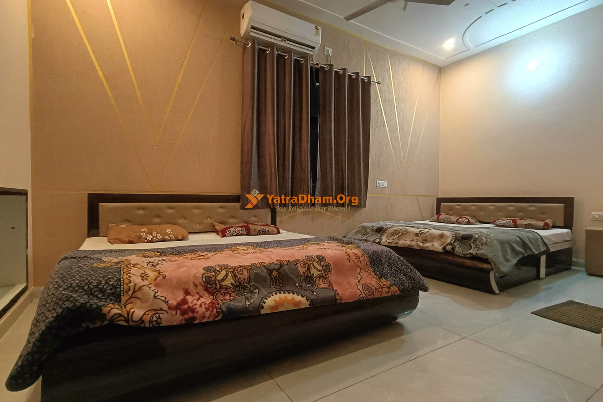 Hotel Rameshwaram Palace Khatu 4 Bed Room 