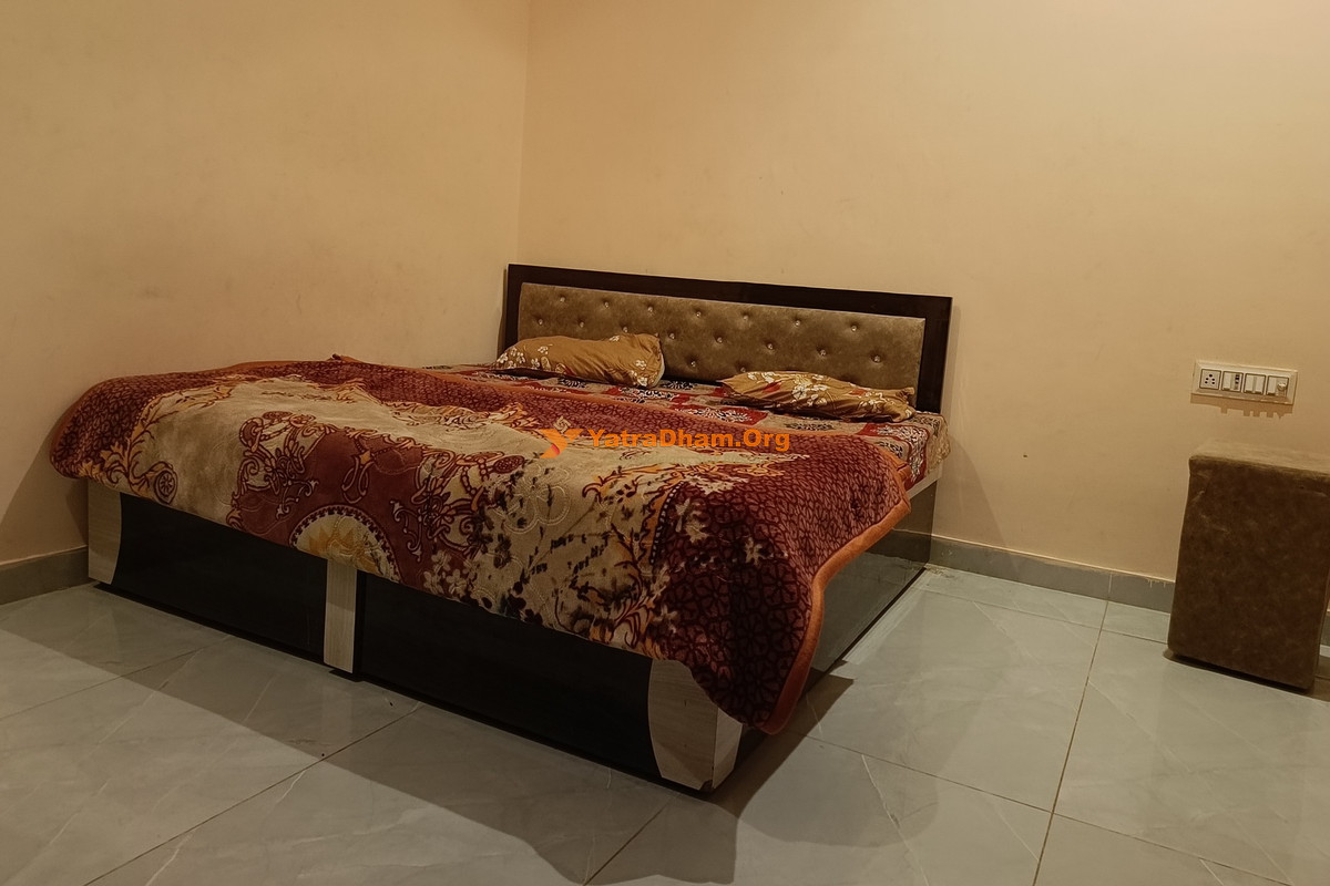 Hotel Rameshwaram Palace Khatu 4 Bed Room