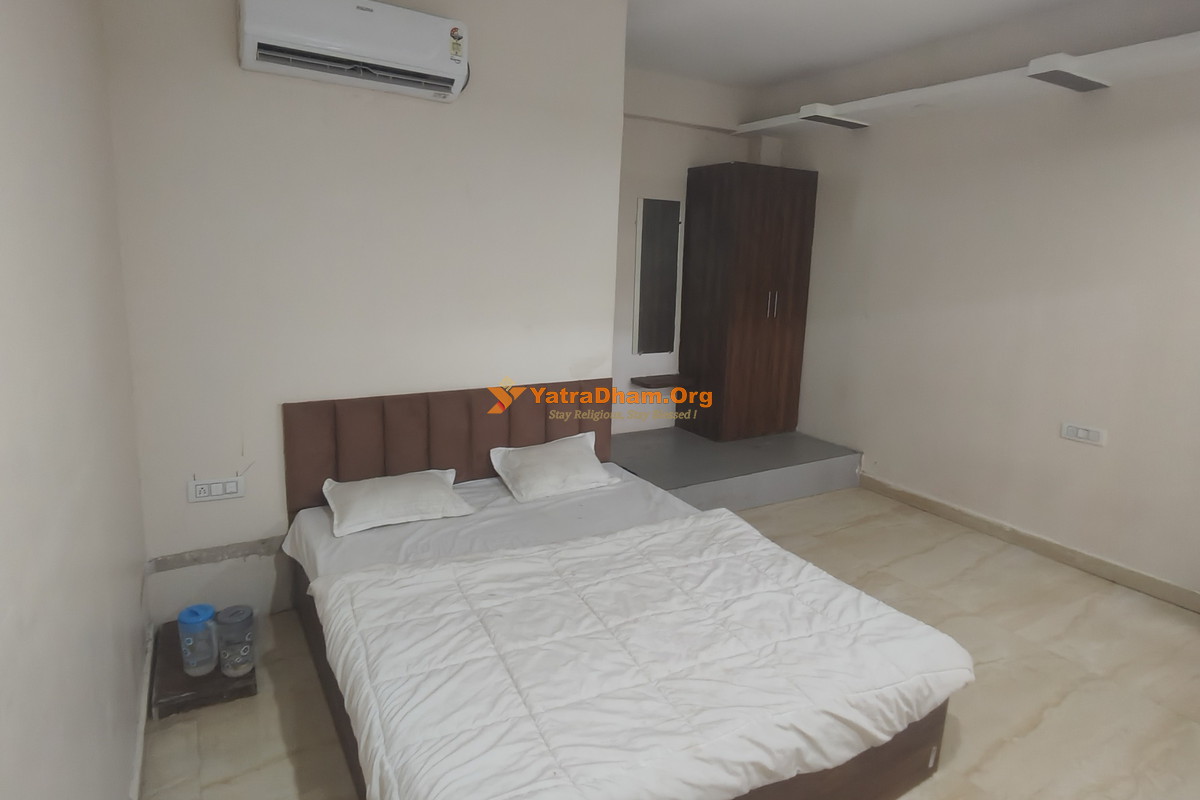Shri Jaat Dharamshala Ujjain 2 Bed Room