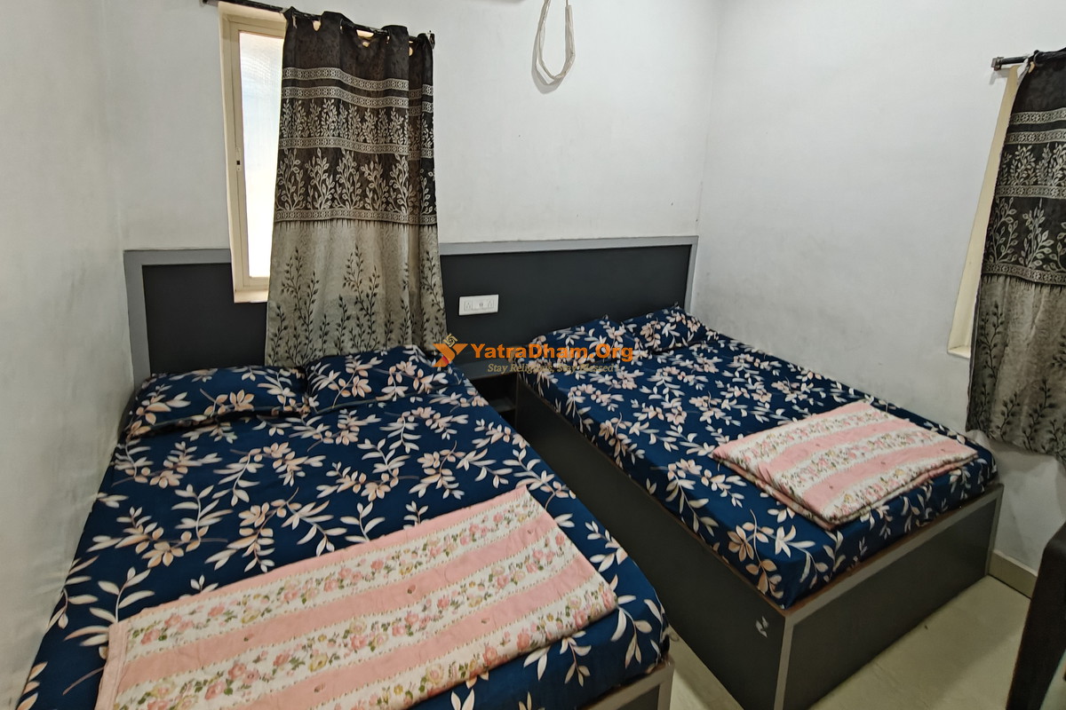 Guru International Lodge Mantralayam 4 Bed Room
