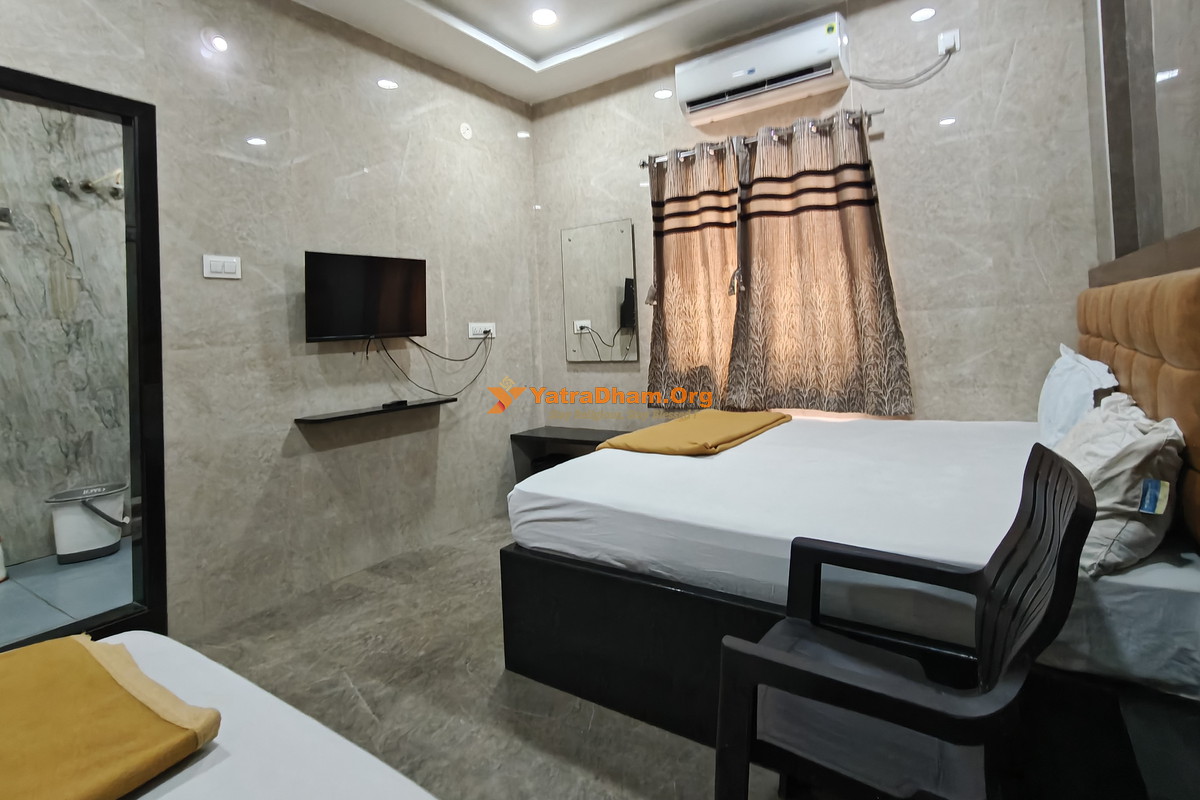 Sree Guru Pavanasuta (GPS) Residency Mantralayam 3 Bed Room