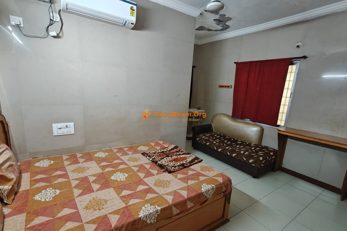 Sri Guru Vathsalya Lodge Mantralayam 2 Bed Room View