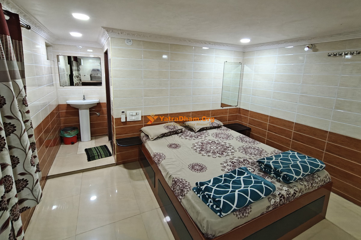 Lodge Tridhama Mantralayam 2 Bed Room