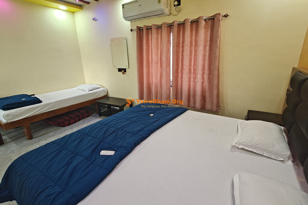 Hampi Traveller's Guest House Hampi 3 Bed Room