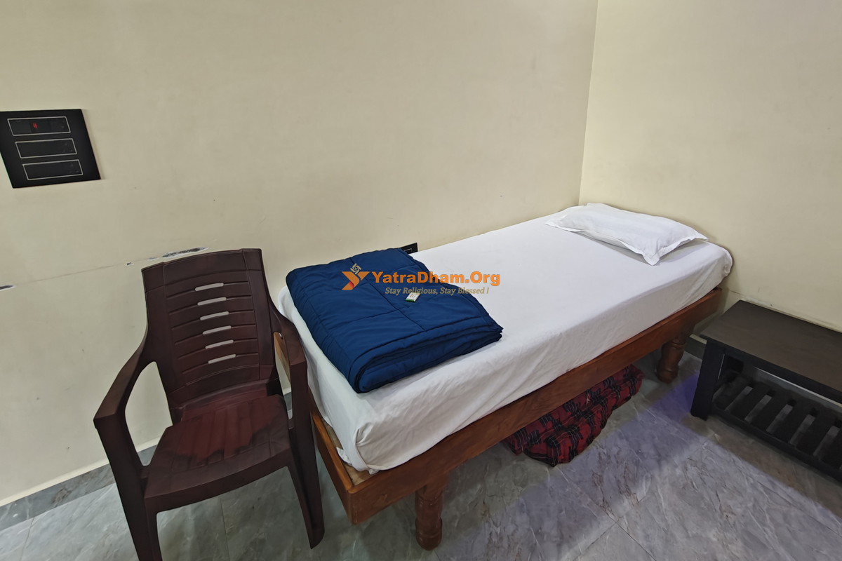 Hampi Traveller's Guest House Hampi 3 Bed Room