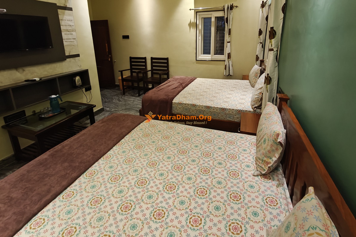 Anu Paradise Hampi (Commercial Street) 4 Bed Room