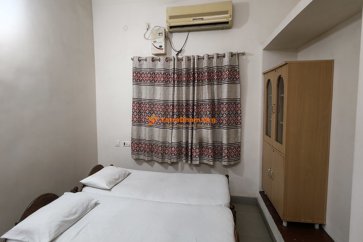 Nitaai Gaudiya Math Puri 2 Bed Room View