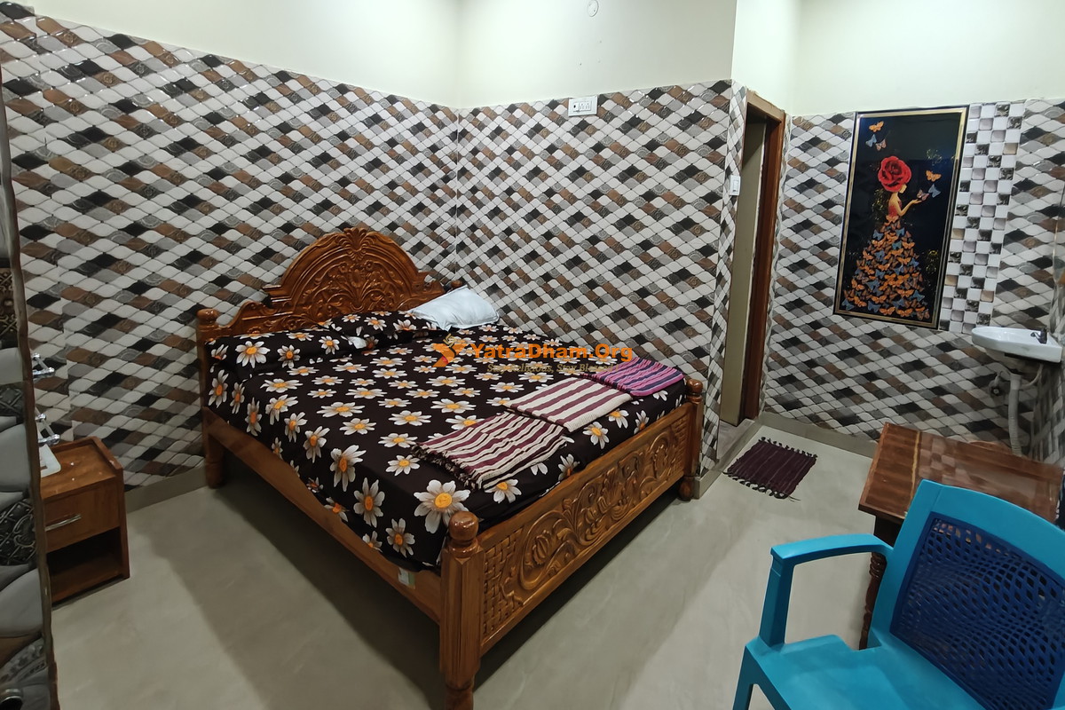Nandi Reddy Rooms Mahanandi 2 Bed Room