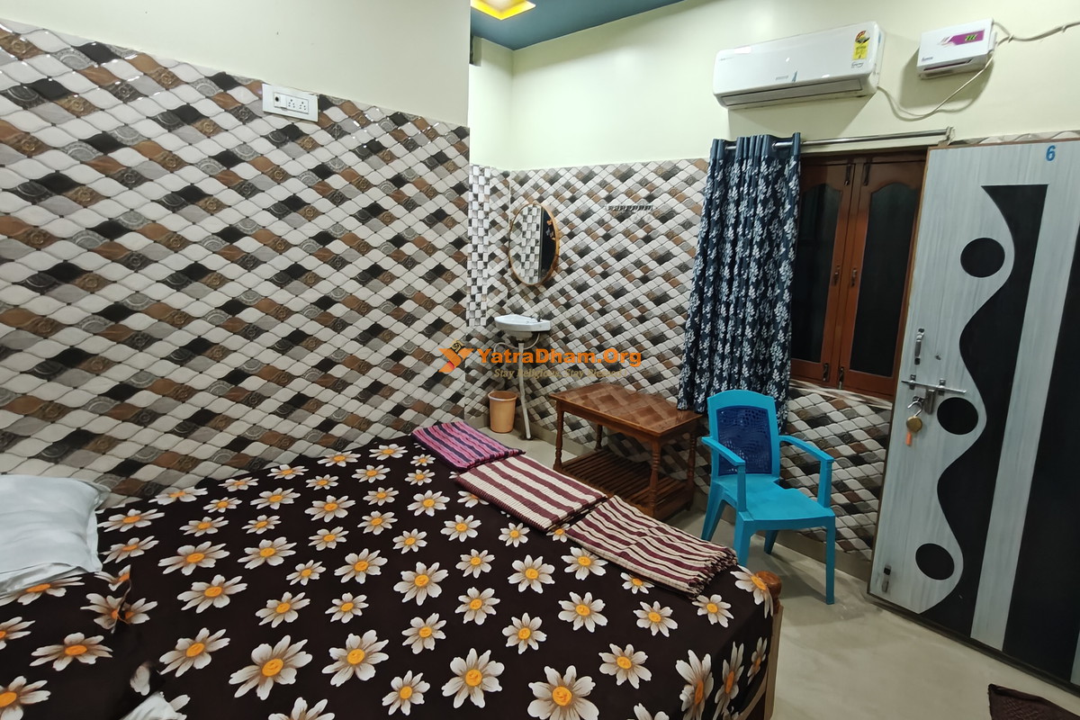 Nandi Reddy Rooms Mahanandi 2 Bed Room