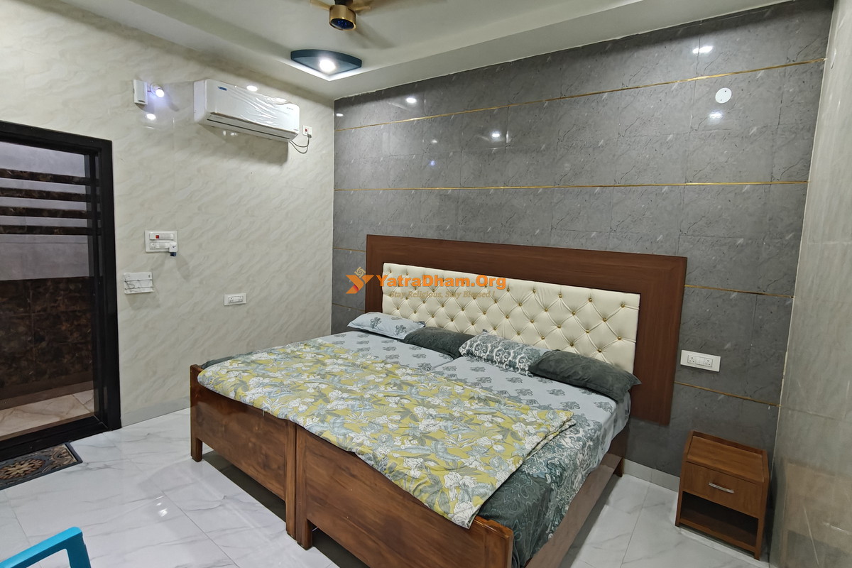 Nandi Reddy Rooms Mahanandi 4 Bed Room