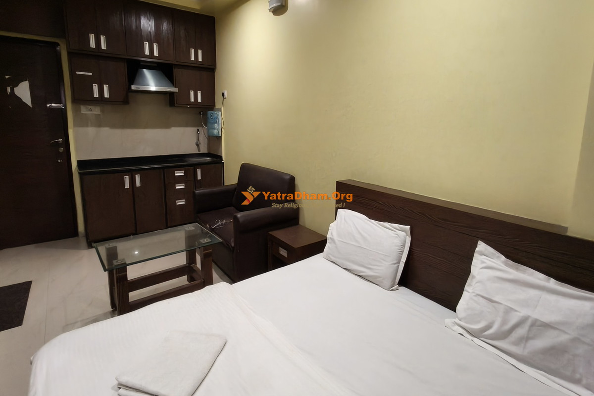 Shree Vishnu Darshan Holiday Home Jagannath Puri 2 Bed Super Deluxe AC Room View