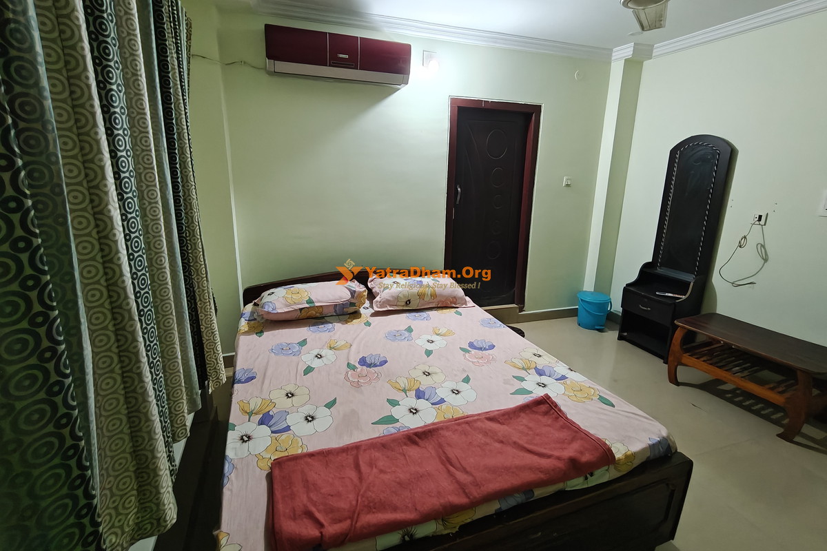 Sri Dwarkanath Function Hall Dwaraka Tirumala 2 Bed Room