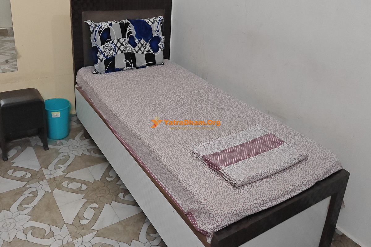 Shri Sidh Baba Kashigiri Ji Maharaj Dham Haridwar 3 Bed Room View