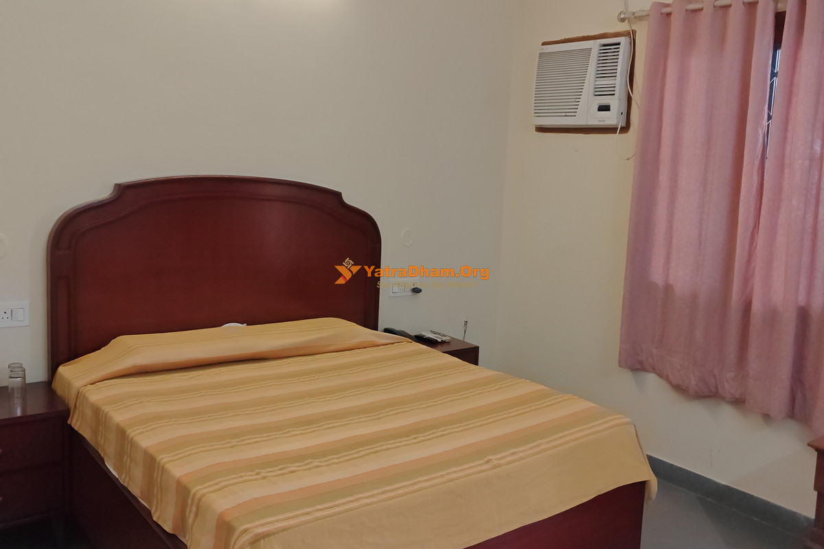 Siyaram Janki Vallabh Sewa Sadan Haridwar 2 Bed Room View
