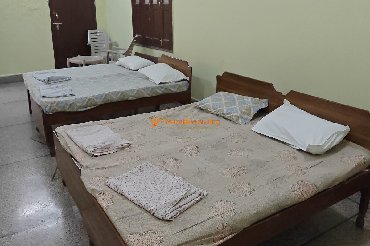Haridwar Parmarth Ashram 4 Bed Room View