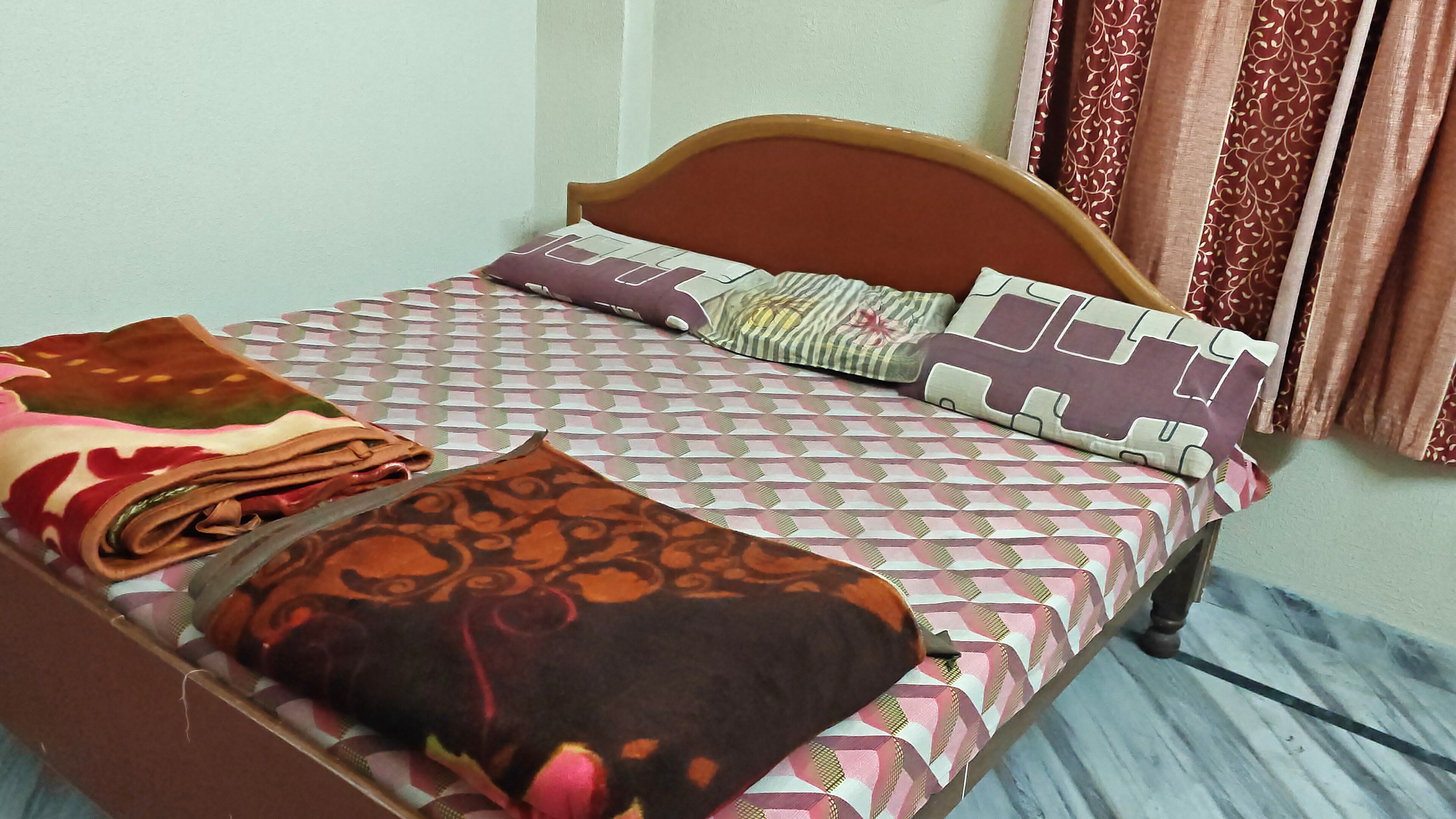 Shri Keval Dham Ashram Near Har Ki Pauri Haridwar Room
