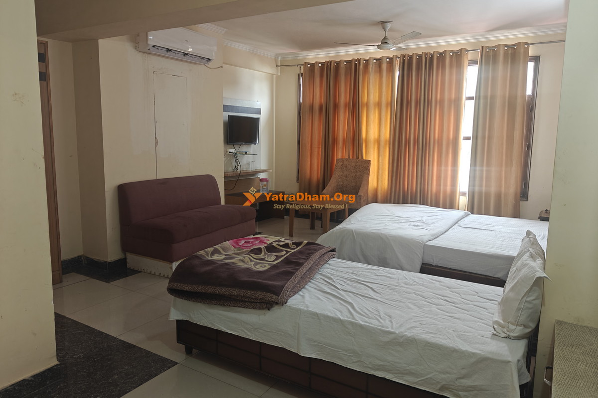 Laxmi Narayan Dharamshala Chandigarh 2 Bed Room View