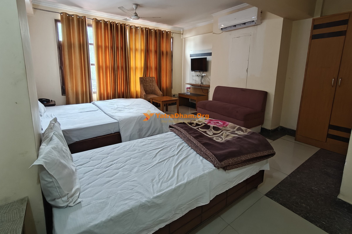 Laxmi Narayan Dharamshala Chandigarh 2 Bed Room View