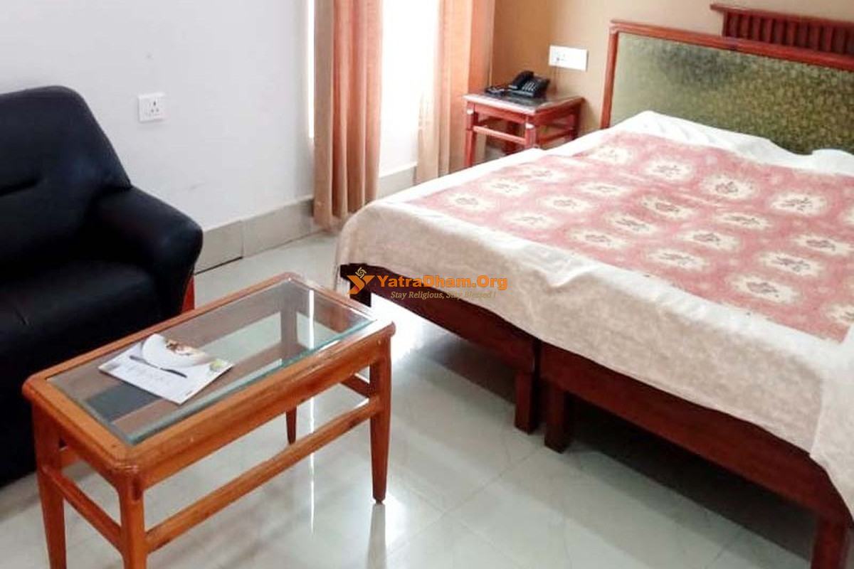 GMVN Bhagirathi Tourist Bungalow Uttarkashi 2 Bed Room