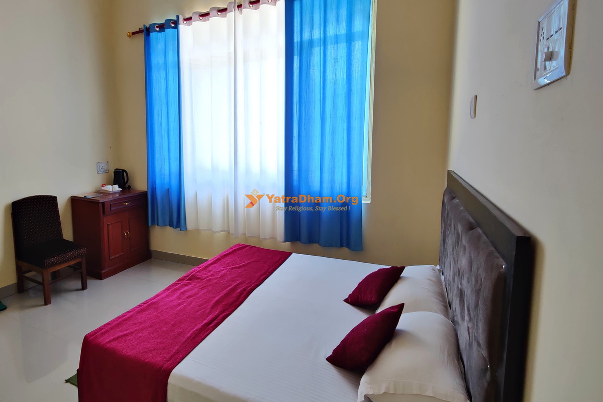 Chaukamba Tourist Complex (GMVN) Guptkashi Room View