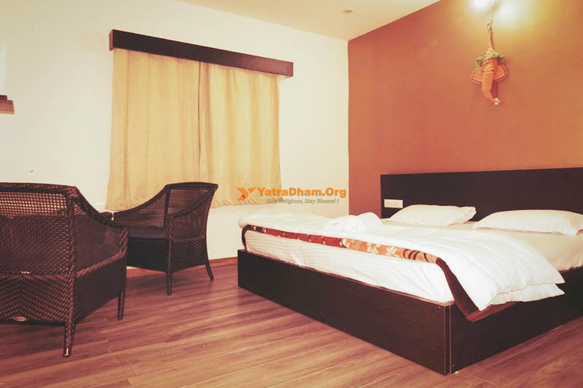 Shiv Gaura Tourist Complex (GMVN) - Triyuginarayan 2 Bed Deluxe Hut Room View