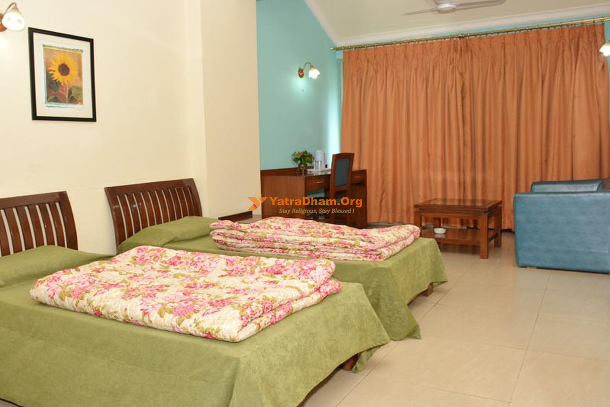 Hotel Drona (GMVN) Dehradun AC Room
