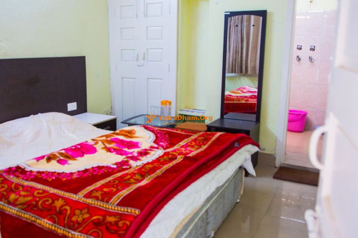 Hanumacahtti (GMVN) - Hanumanchatti (Near Yamunotri) 2 Bed Deluxe Room View