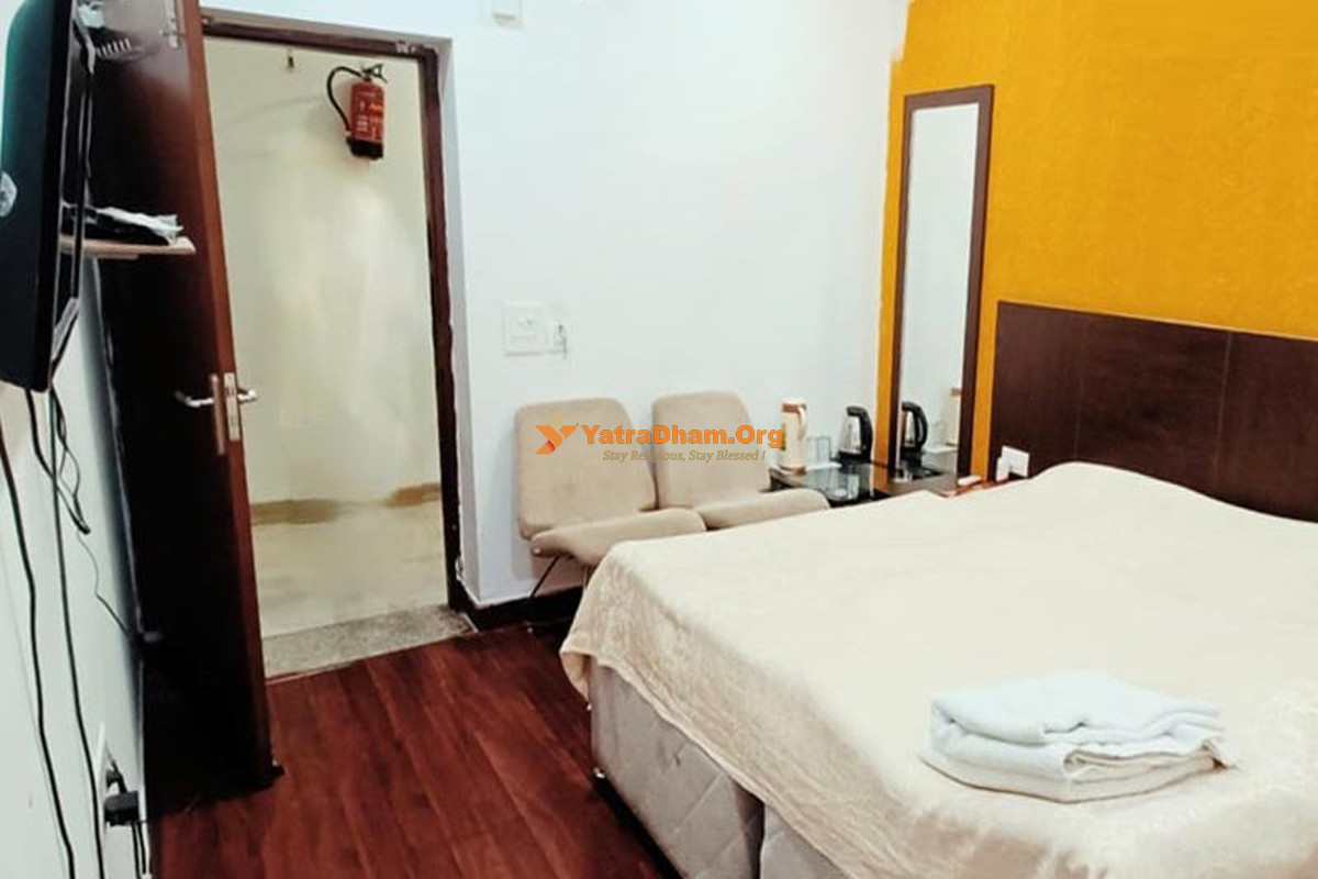 Narsingh Tourist Complex (GMVN) Joshimath 2 Bed Deluxe Room View
