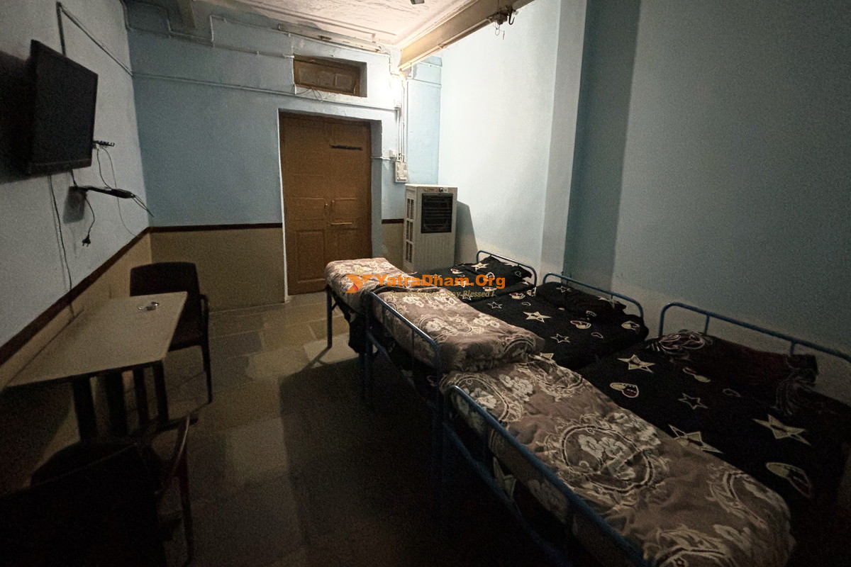Shri Gujarati Mahamandal Atithi Gruh Ajmer Room View
