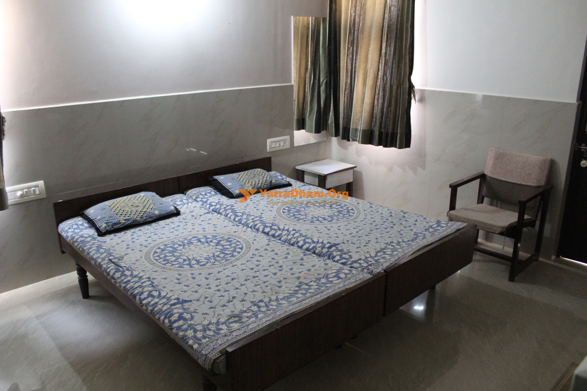 Damani Atithi Gruh Dwarka 2 Bed Room