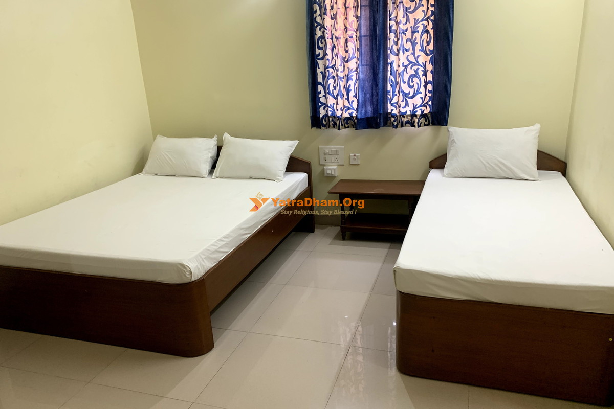 Geetha Residency Kanchipuram 3 Bed Room View