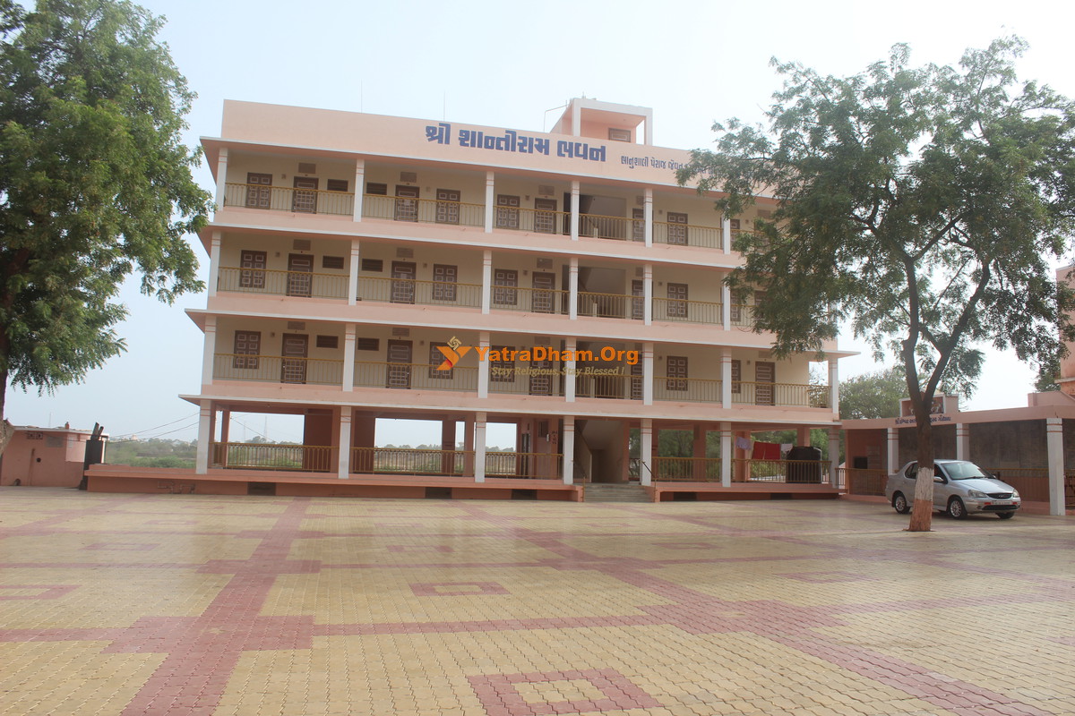 Ishwar Ashram Seva Trust (Vandhay Tirth Dham) Kutch Bhuj Building