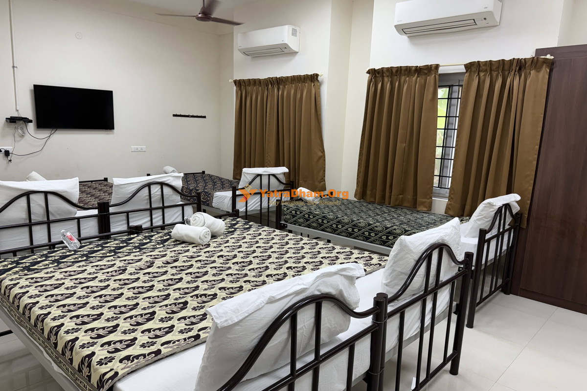 Hotel Aalayam Tiruvannamalai 6 Bed Room