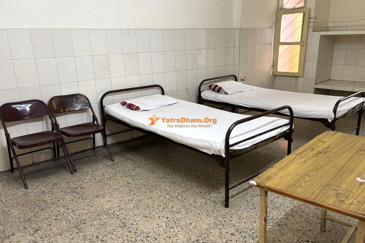 Amrat Atithi Gruh Hyderabad Room