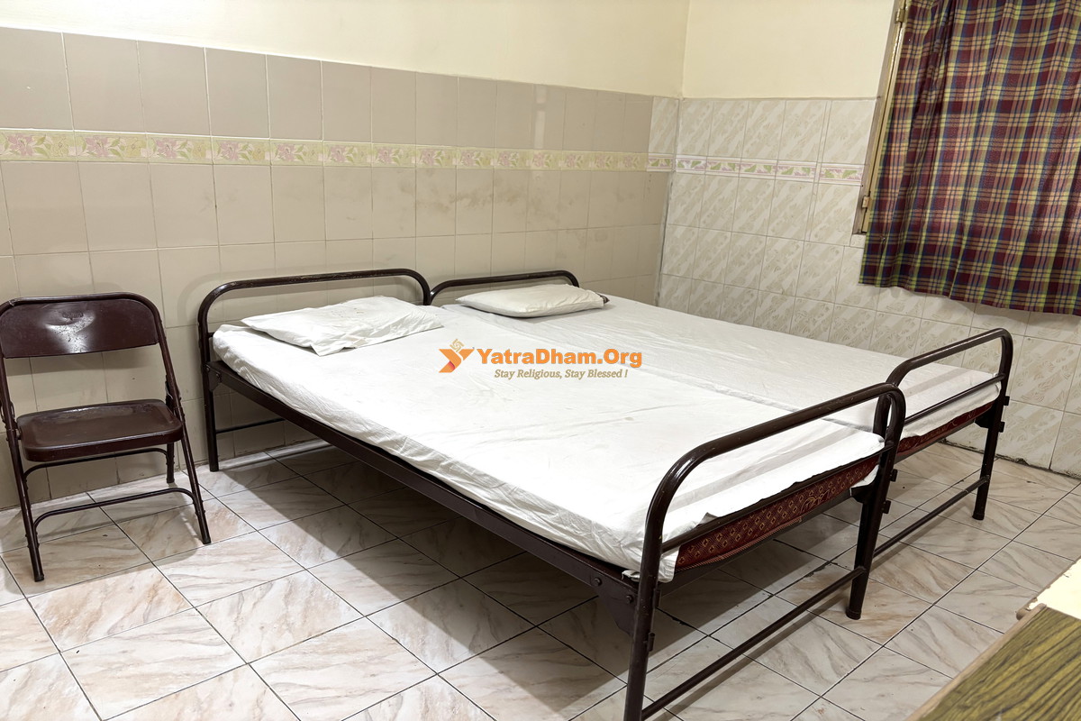 Amrat Atithi Gruh Hyderabad Room