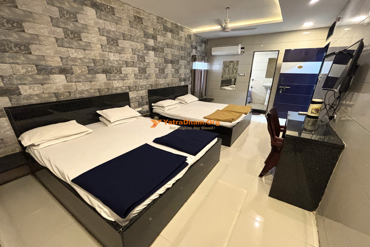 Sri Gujarati Pragati Samaj Atithi Gruh Hyderabad 4 Bed Room