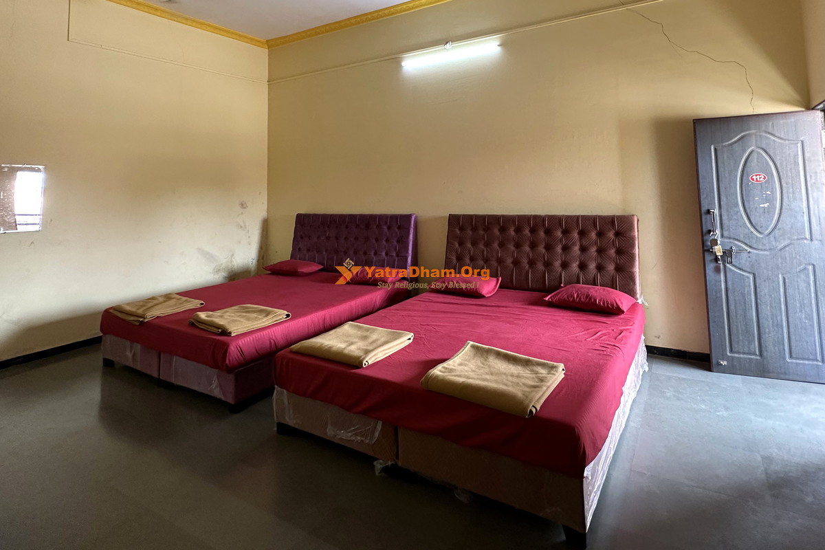 Niranjani Akhada Bhaktnivas Trimbakeshwar Room 