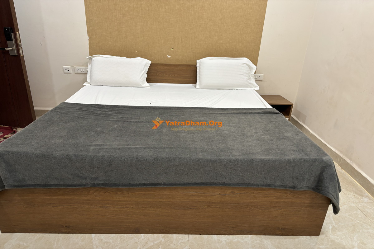 Akhil Bharatiya Brahmana Karivena Nityananda Satram (ABBKN) Srisailam 2 Bed Room