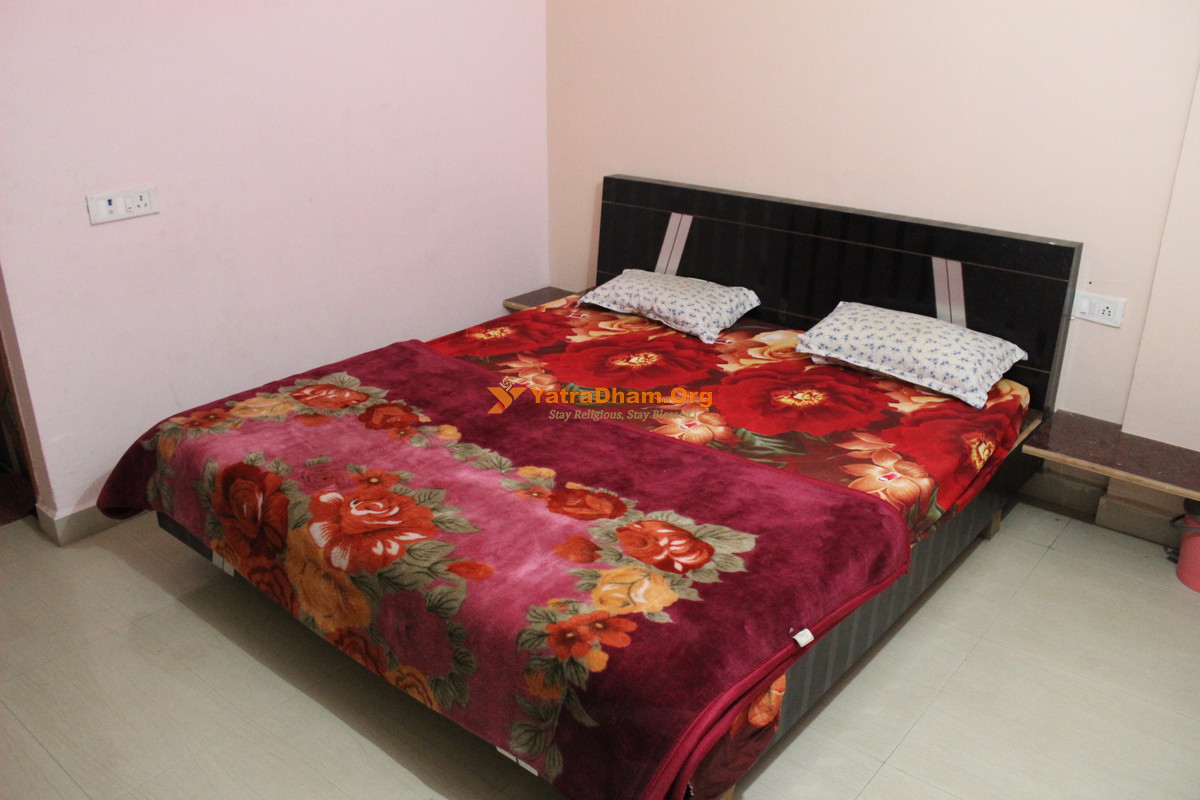 Shri Swaminarayan Ashram Vrindavan 2 Bed Room